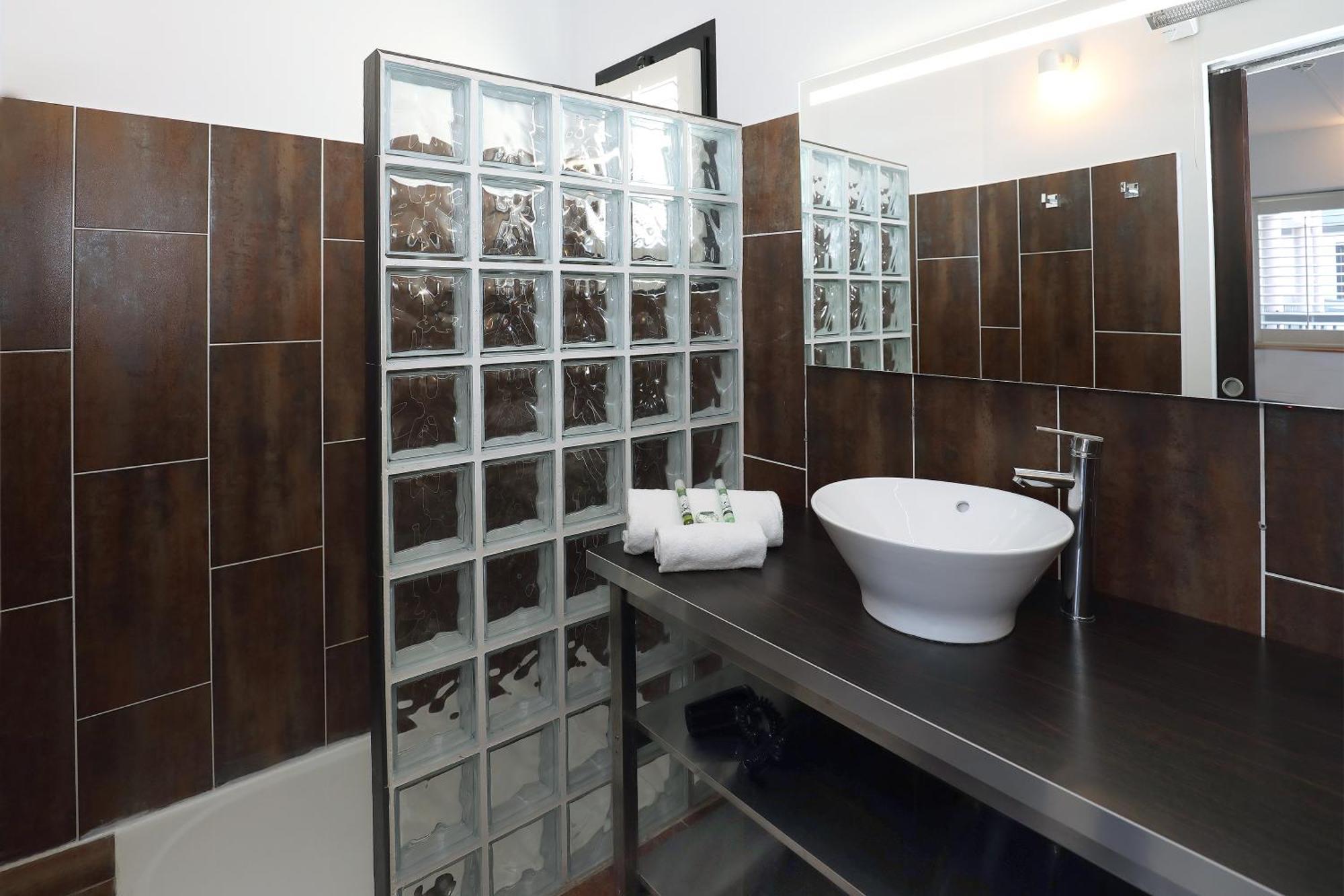 Le Nelioe Hotel Aix-en-Provence Luaran gambar